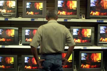 Όλο και περισσότεροι Αμερικανοί βλέπουν τηλεοπτικές εκπομπές στον υπολογιστή τους