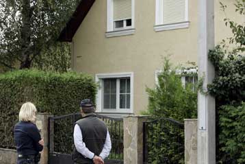 Πολιτικό σκάνδαλο με προεκτάσεις στην απαγωγή της Κάμπους συγκλονίζει την Αυστρία