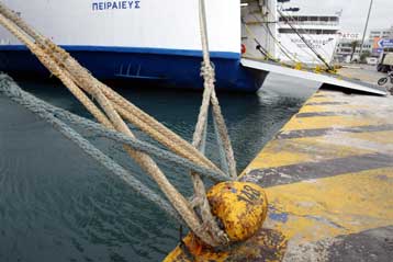 Προβλήματα από την επιδείνωση του καιρού και τους θυελλώδεις ανέμους