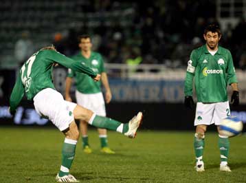 Στο +4 από την ΑΕΚ ο Παναθηναϊκός και περιμένει Ολυμπιακό