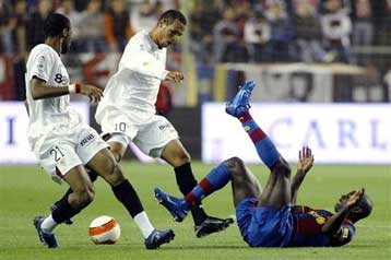 Στο «Χ» έμεινε η Μπαρτσελόνα στη Σεβίλη, ισοπαλία της Χετάφε με τη Λα Κορούνια