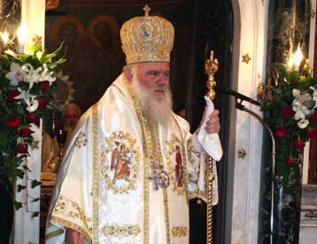 Συγκίνηση και μηνύματα στο τελευταίο κήρυγμα του Αρχιεπισκόπου στη μητρόπολή του