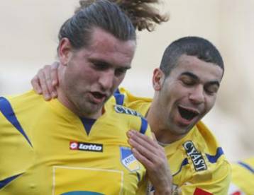 Περίπατος του ΑΠΟΕΛ, 4-0 επί του Ολυμπιακού Λευωσίας