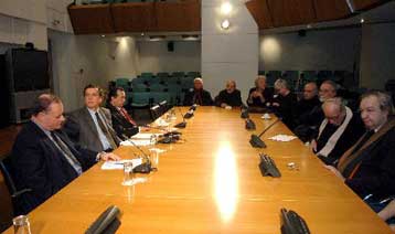 Δέσμευση Λιάπη για εξόφληση των οφειλόμενων ποσών σε θεατρικά σχήματα-ΔΗΠΕΘΕ