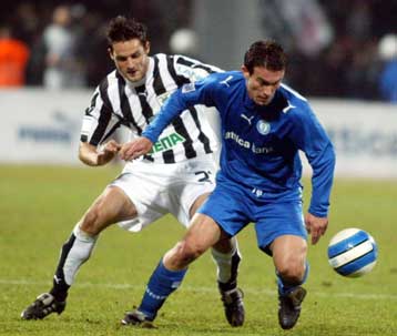 Σε συμφωνία για τα οφειλόμενα έφτασαν Σνάουτσνερ και Ρέμος