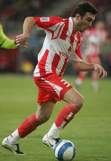 «Τρέχα Βασίλη» βιβλίο για τον Τοροσίδη και αίτηση ασφαλιστικών μέτρων