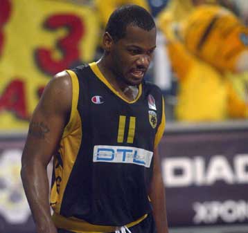 Δεν έδειξε ευρήματα η μαγνητική τομογραφία στον καρπό του Εϊβερι