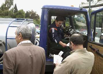 Μαίνεται η κόντρα κυβέρνησης-εταιρειών για την εξίσωση του φόρου στα καύσιμα