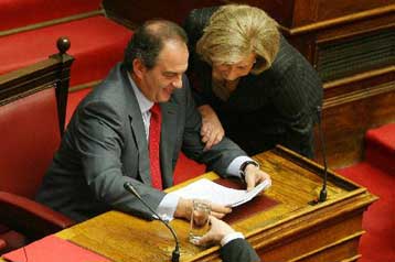 Με διαδικασίες-εξπρές προωθεί η κυβέρνηση το νομοσχέδιο για το Ασφαλιστικό