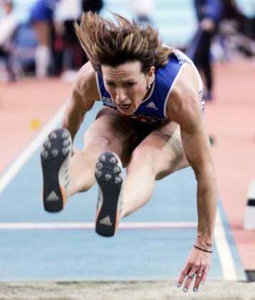 Πανελλήνιο ρεκόρ από τη Δεβετζή στο «Αθήνα 2008» με 14.89μ. στο τριπλούν