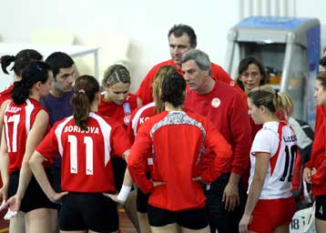 Έχασε την πρώτη «μάχη» ο Ολυμπιακός στο Challenge Cup