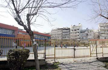 Σχολικά μαθήματα σε… καφετέρια προκάλεσαν την παρέμβαση Εισαγγελέα