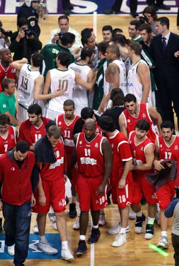 Στη σκιά του ντέρμπι των «αιωνίων» η 16η αγωνιστική