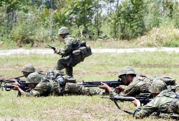 Απαράδεκτη η κατάσταση στα στρατόπεδα, καταγγέλλει το ΚΚΕ