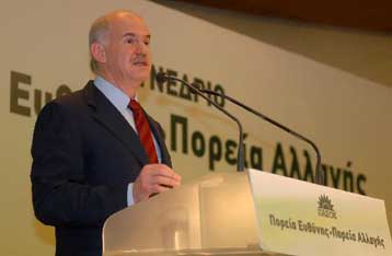 Με διαξιφισμούς στελεχών μπαίνει το ΠΑΣΟΚ στην τελική ευθεία για το Συνέδριο