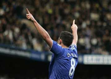 Στην οκτάδα η Τσέλσι, αποκλεισμός σοκ της Λίβερπουλ, θρίαμβος της Μάντσεστερ