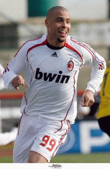 Πρόταση για ανανέωση του συμβολαίου του κάνει η Μίλαν στον Ρονάλντο