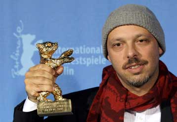 Το «Επίλεκτο Απόσπασμα» έκανε την έκπληξη στην 58η Μπερλινάλε