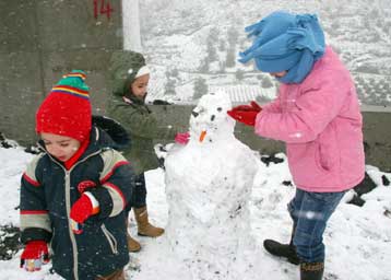 Κλειστά τη Δευτέρα σχολεία, ΑΕΙ και ΤΕΙ, λόγω της κακοκαιρίας