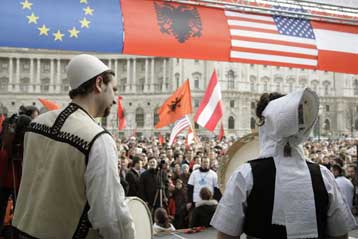 Αμεσα θα αναγνωριστεί η ανεξαρτησία του Κοσόβου από ΗΠΑ και ευρωπαϊκές δυνάμεις