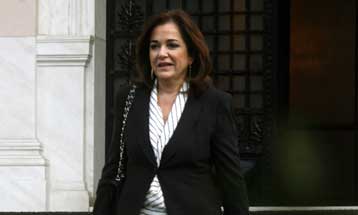 Δεν αποκλείει η Ντ.Μπακογιάννη το ενδεχόμενο βέτο στο θέμα της ΠΓΔΜ
