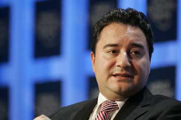 Στον προσκήνιο ξαναφέρνει η Τουρκία χερσαία επιχείρηση στο Βόρειο Ιράκ