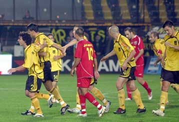 Ερέρα και Πάεζ μειώνουν τα προβλήματα του Ματζουράκη