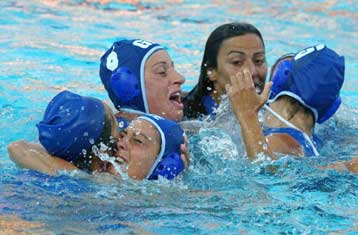 Προχωρά στους χιαστί αγώνες η Εθνική μετά το 7-5 επί της Γερμανίας