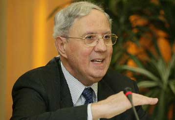 Στο 3,7% θα περιοριστεί το 2008 ο ρυθμός ανάπτυξης, λέει ο Ν.Γκαργκάνας