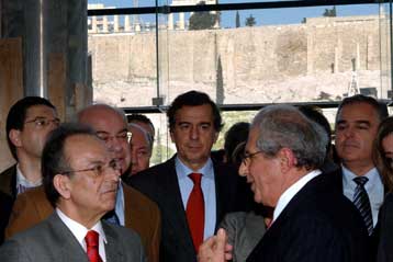 Τον Μάρτιο ολοκληρώνεται η μεταφορά των αρχαιοτήτων στο νέο Μουσείο της Ακρόπολης