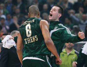 Ανατροπή και νίκη για τον Παναθηναϊκό, ήττα του Αρη στη Λιθουανία