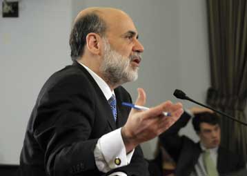 Η FED αναθεωρεί προς τα κάτω τις προβλέψεις της για το ρυθμό ανάπτυξης στις ΗΠΑ