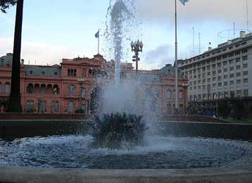 Σάλος στην Αργεντινή από τη μεγάλη και περίεργη ληστεία 400 ιστορικών νομισμάτων