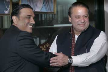 Κυβέρνηση συνασπισμού θα σχηματίσουν στο Πακιστάν τα δύο κόμματα της αντιπολίτευσης