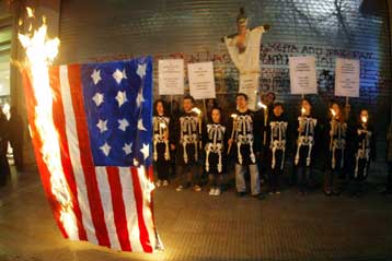 Πορεία διαμαρτυρίας του ΚΚΕ στη Θεσσαλονίκη για το Κόσοβο