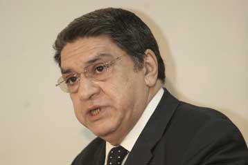 Τους άξονες της ασφαλιστικής μεταρρύθμισης σκιαγραφεί ο Β.Μαγγίνας