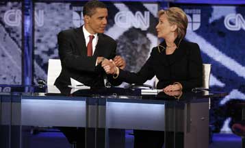 Υψηλοί τόνοι από τη Χίλαρι, ηπιότερος ο Ομπάμα σε νέα τηλεοπτική αντιπαράθεση