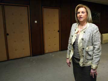 Φάκελο με έξι φυσίγγια έστειλε άγνωστος στη Φάνη Πάλλη-Πετραλιά