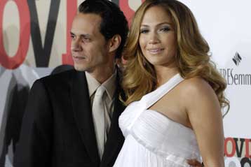 Δίδυμα έφερε στον κόσμο η τραγουδίστρια Τζένιφερ Λόπεζ