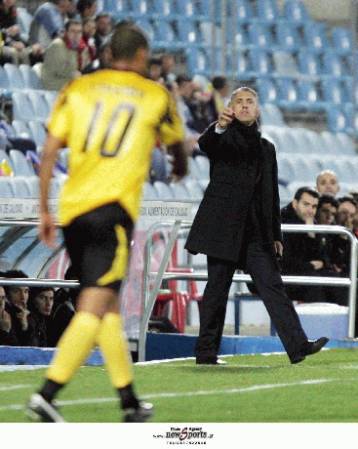 «Χρειάζεται να κάνουμε μια νέα αρχή» δήλωσε ο Ν.Κωστένογλου στους παίκτες του