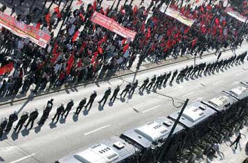 Διπλωματικό πόκερ γύρω από τη φόρμουλα Νίμιτς για την ονομασία της ΠΓΔΜ