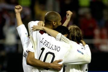 Φλαμένγκο χόρεψε η Σεβίλη τη Σαραγόσα, γκέλα της Βαλένθια