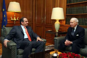 Ώρα αποφάσεων στην ΠΓΔΜ για το «ναι» ή το «όχι» στο σχέδιο Νίμιτς