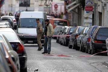 Έκρηξη βόμβας σε κτίριο του ΥΠΕΧΩΔΕ στους Αμπελόκηπους