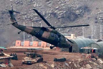 Ο τουρκικός στρατός σε βάθος στο Βόρειο Ιράκ με στόχο προπύργια του PKK