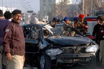 Επίθεση αυτοκτονίας με θύμα ανώτατο στρατιωτικό στο Πακιστάν