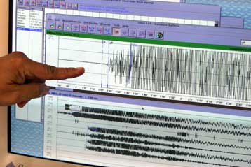 Σεισμός 7,3 Ρίχτερ στην θαλάσσια περιοχή έξω από την Σουμάτρα