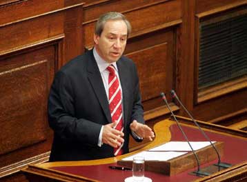 Κόντρα Αλογοσκούφη-ΠΑΣΟΚ στη Βουλή για τα μηνύματα σε blog