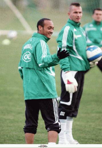 Εκτός προπονήσεων παραμένει ο Μόρις εξαιτίας της ίωσης