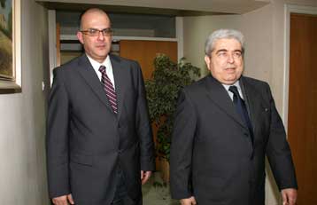 Σε εξέλιξη οι διαβουλεύσεις για τη νέα κυβέρνηση υπό τον Δ.Χριστόφια